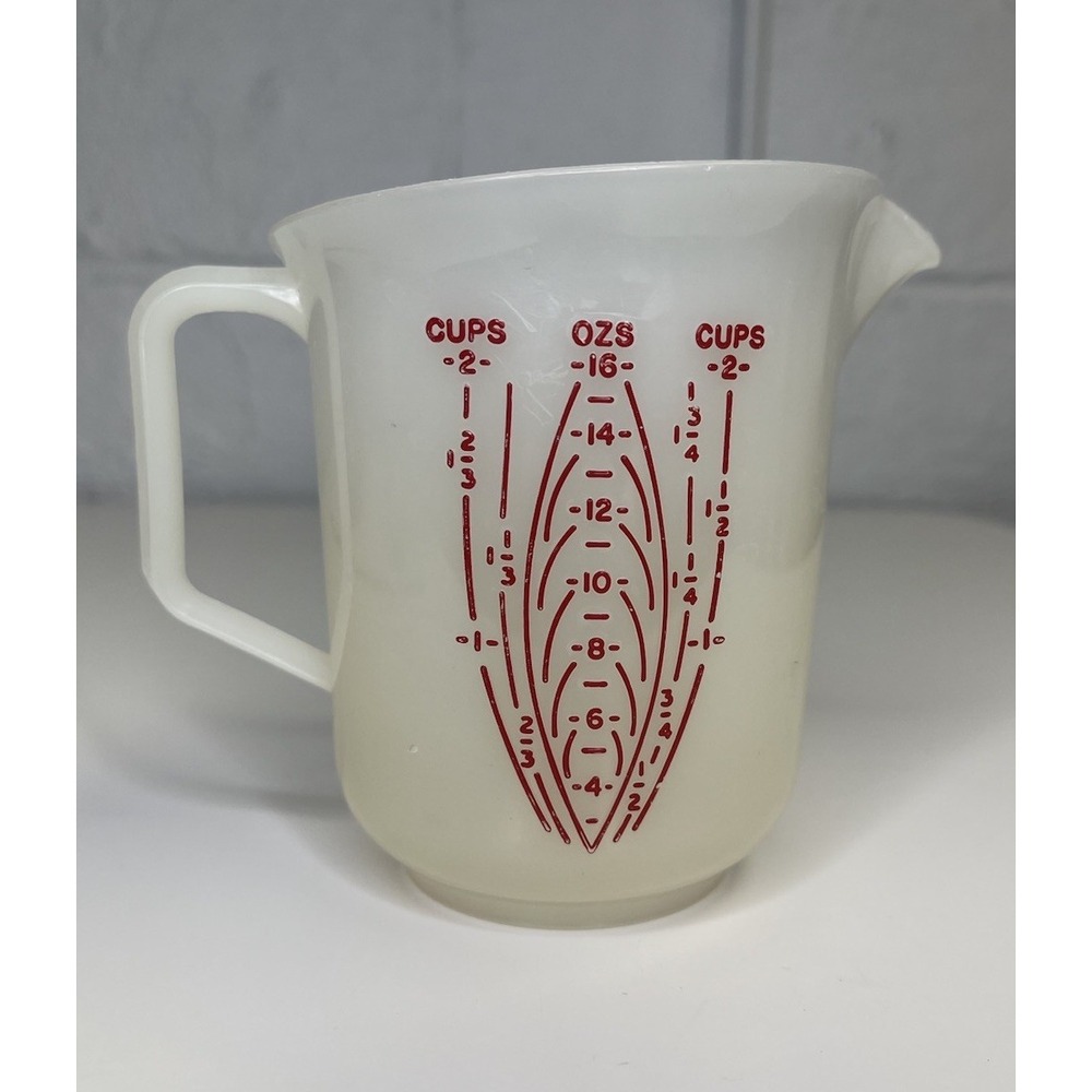 Vintage Tupperware 2 Cup Measuring Pitcher‎ Pour 16oz Raised Red Letters #134-3